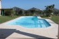 Egée Kit piscine avec plage coque polyester 