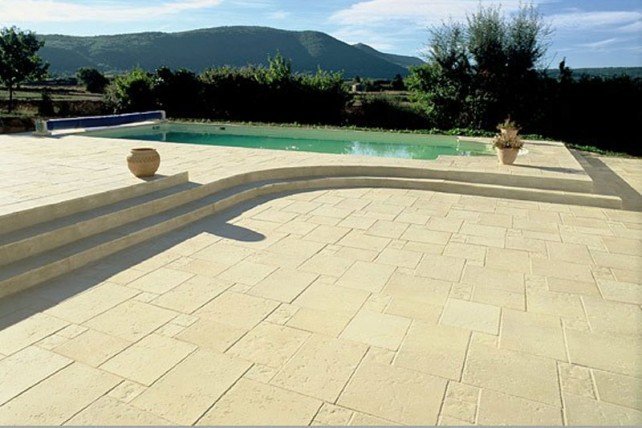 Margelles Sardaigne sur mesure pour votre piscine 