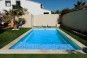 Couleur Bleu piscine - Piscine avec plage et escalier Cap-Vert coque polyester