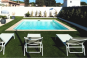 Votre mini-piscine moins de 10m² s'intègre avec harmonie dans les jardins paysagers.