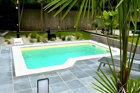 Mini piscine coque rectangulaire polyester en kit  Antinea