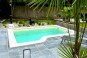 Petite piscine de 11,2 m2. Idéal pour petit jardin.