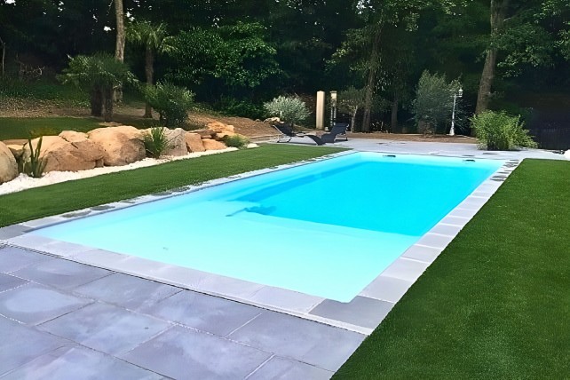 Paques piscine avec plage 2,5m et escalier
