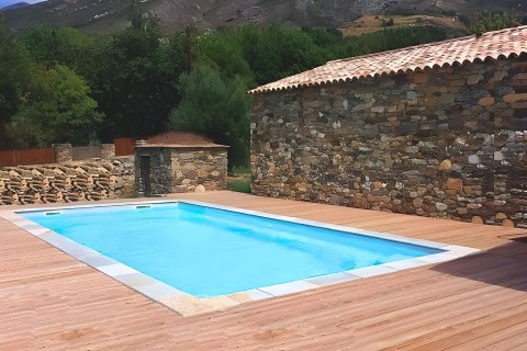 Malte Piscine rectangulaire coque polyester