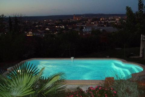 Kit Piscine Sardaigne piscine coque polyester escalier roman